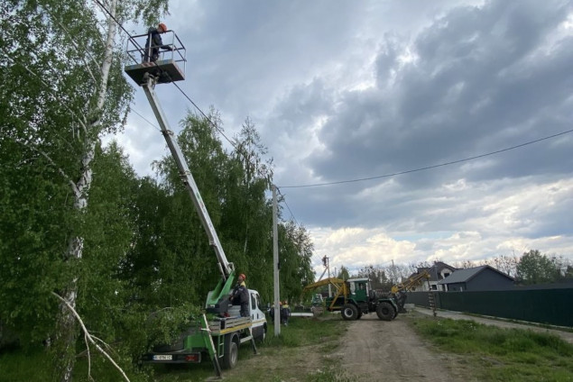 Через негоду на Київщині без електроенергії залишилися 43 населених пункта