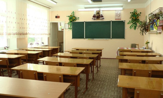 На Київщині на наявність укриттів перевірили понад 700 шкіл та дитячих садочків