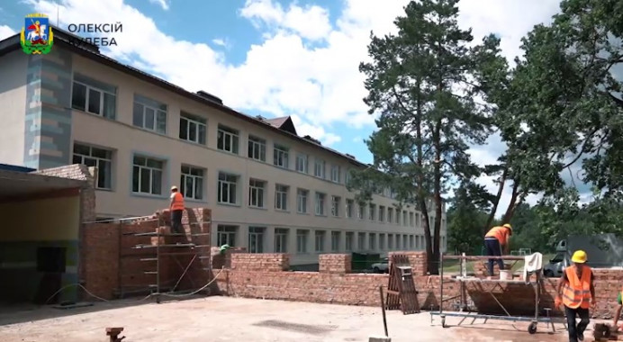 В Ірпені відновлять будівлю школи №2 до початку навчального рока, - Кулеба (відео)