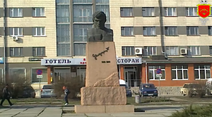 У Білій Церкві на Київщині демонтували пам’ятник російському революціонеру