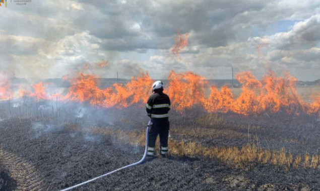 У столиці і на Київщині впродовж двох днів прогнозується надзвичайний рівень пожежної небезпеки