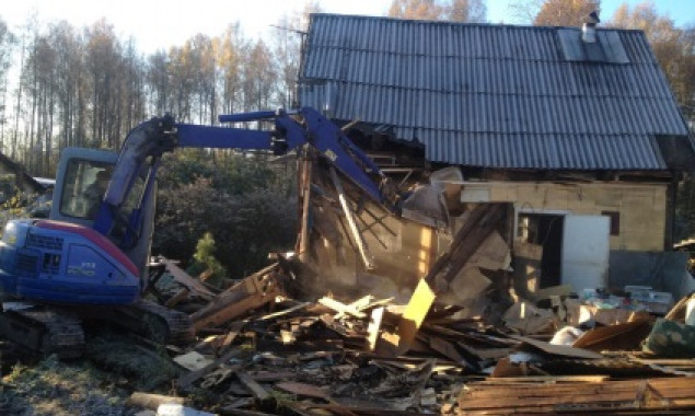 В Гостомелі допоможуть місцевим жителям із демонтажем розбомблених рашистами будинків