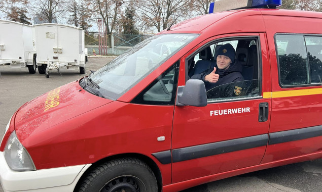 З німецького Бонна передали автомобіль для рятувальників Бучі