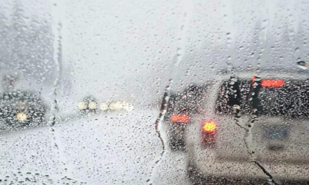 Крижаний дощ і мокрий сніг: синоптики прогнозують погіршення погодних умов у столиці