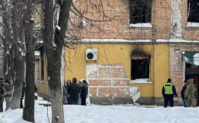 В Гостомелі вандали зрізали зі стіни одне з семи українських графіті Бенксі (фото)