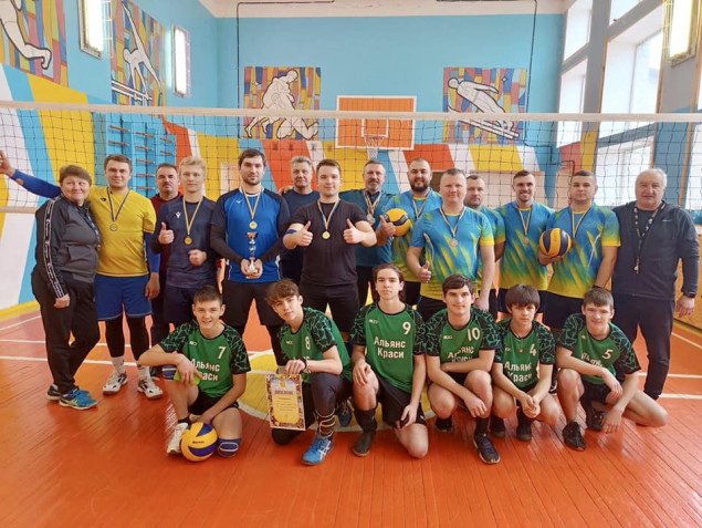 Бучанська громада провела турнір з паркового волейболу