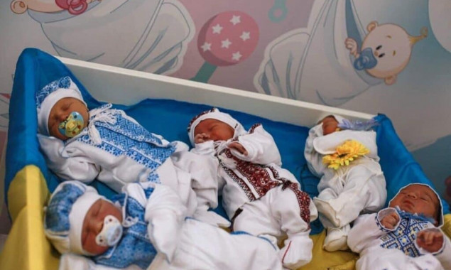 З початку війни на Київщині народилось майже 6,5 тисяч дітей
