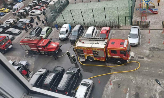 Щільне паркування у Вишневому ледь не завадило загасити пожежу