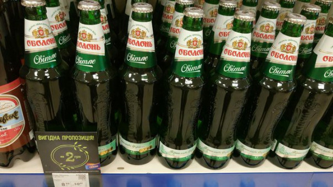 Київкінофільм закупив понад 2000 бляшанок пива
