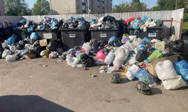 Місцева влада Макарова звинуватила компанію-надавача послуг з вивезення відходів у невиконанні договірних зобов'язань