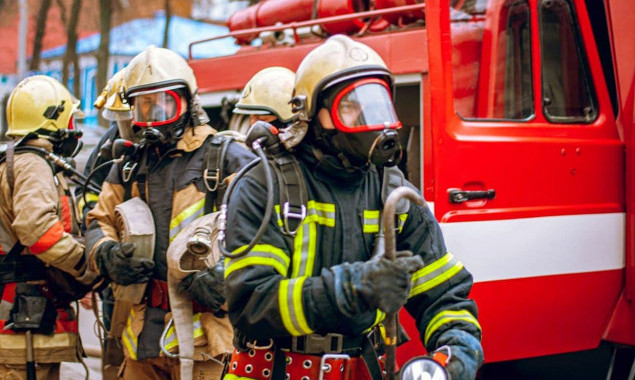 Минулого тижня столичні рятувальники здійснили 107 виїздів на гасіння пожеж