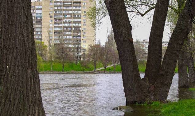 У Києві зафіксовано спад повені, вода відступила на 11 сантиметрів, - КМВА