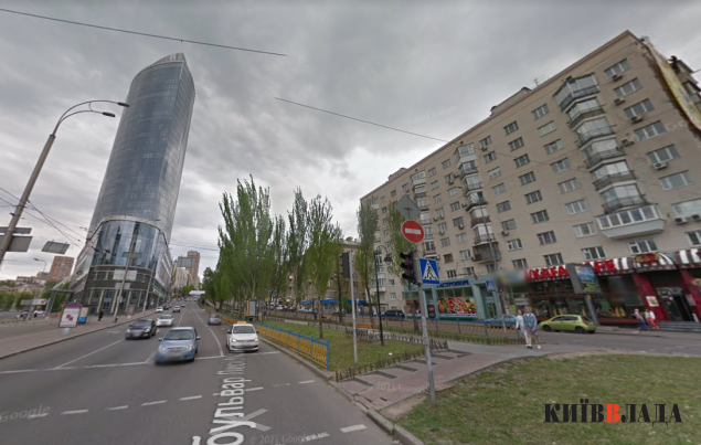 На ділянці столичного бульвару Лесі Українки частково обмежуватимуть рух транспорту