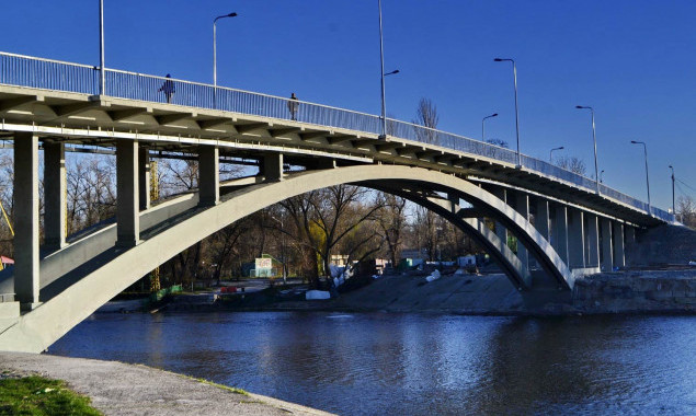 Підходи до Венеціанського мосту в Києві збираються відремонтувати майже за 4 млн гривень