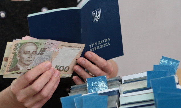 Роботодавці Київщини за пів року отримали 4,7 млн гривень компенсації витрат з оплати праці за працевлаштування ВПО