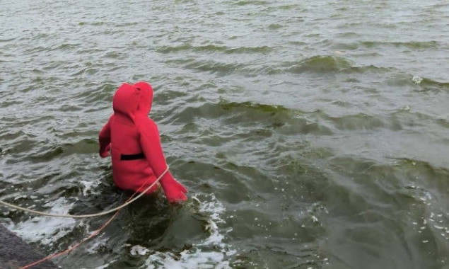 На Київщині в озері села Круглик виявили тіло чоловіка