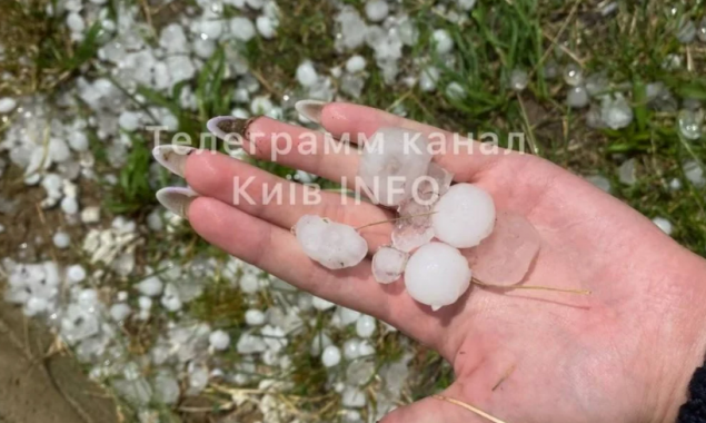 У Димері на Київщині випав град, завтра у регіоні очікуються грози та шквали