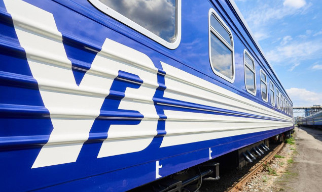 “Укрзалізниця” призначила додаткові поїзда зі столиці до Ужгорода та Вінниці