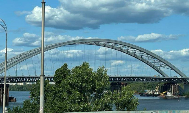 Генпідрядник будівництва Подільського мосту постав перед судом за фактом розкрадання 6 млн гривень 
