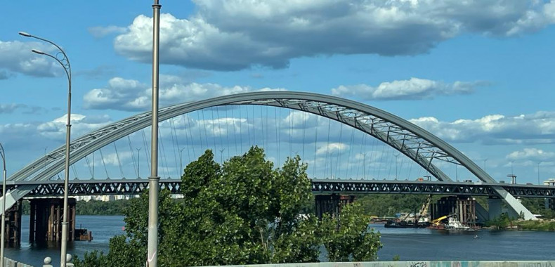 Правоохоронці оголосили про підозру ще одному фігуранту, причетному до розкрадання коштів на будівництві Подільського мосту