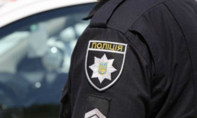 У Києві затримали чоловіка, який на Хрещатику вдарив ножем перехожого