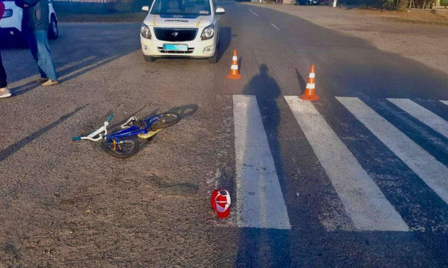 У Баришівській громаді мотоцикліст збив 5-річного велосипедиста, дитину госпіталізували