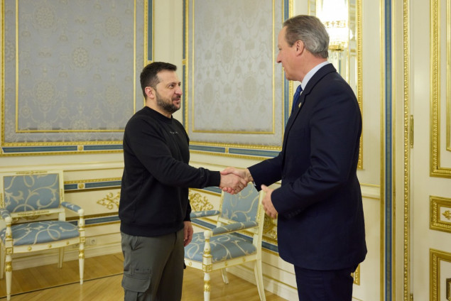 Президент Зеленський зустрівся з новопризначеним міністром закордонних справ Великої Британії Кемероном (фото; відео)