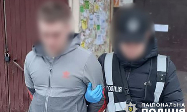 Київські оперативники затримали росіянина, який збував наркотики