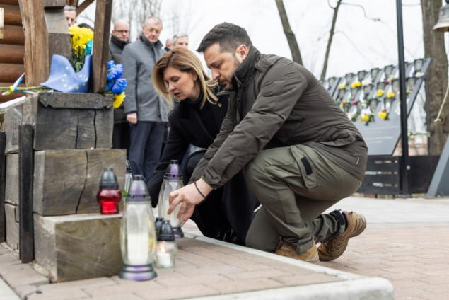 Зеленський вшанував пам'ять активістів, які загинули під час Революції Гідності