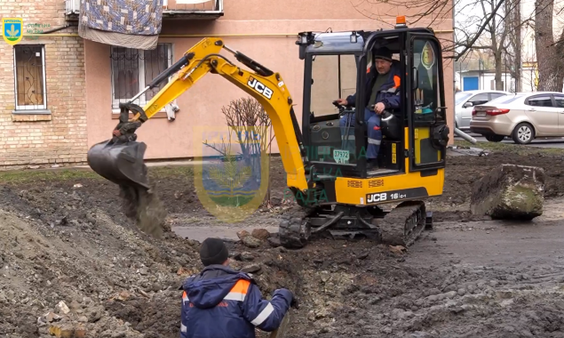 В Ірпені почали заміну старої водопровідної мережі на вулиці Котляревського (відео)
