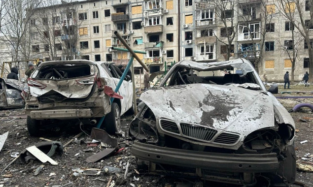 Внаслідок ракетного удару росіян по Мирнограду 11 людей зазнали поранень, серед них підліток