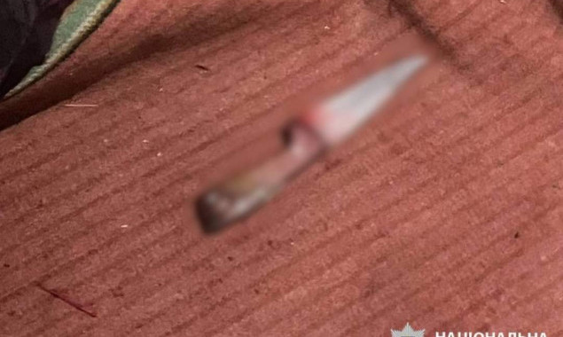 На Київщині чоловік наніс понад 16 ударів ножем і відрізав голову іншому чоловіку