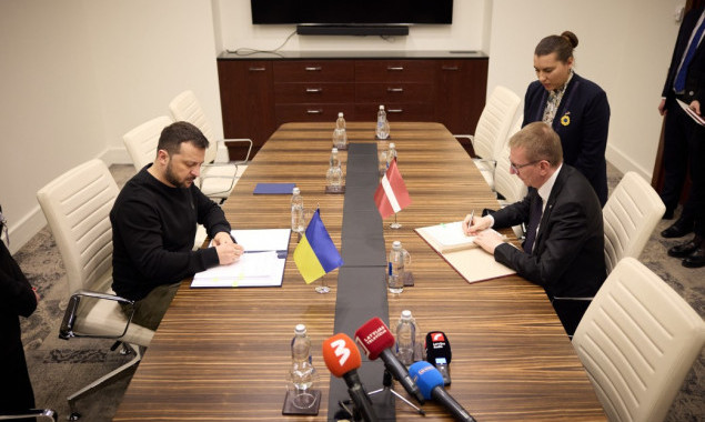 Україна та Латвія уклали безпекову угоду