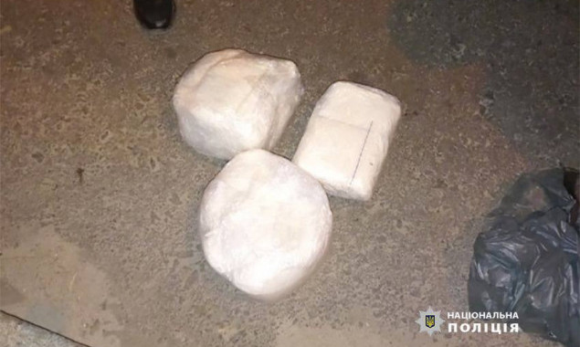 Столичні поліцейські затримали двох наркодилерів з 15-кілограмовою партією амфетаміну (фото)