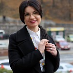 Більшість українців не асоціюють жінок з політикою