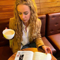 Від кав'ярні до сухпайків: історія волонтерської ініціативи “Julia’s coffee shop” та “4 pizza’s & prosecco”