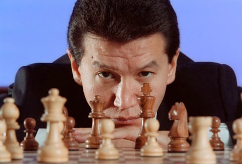 “Перед ударом – подумай!”. В Украине появилась Шахматная партия