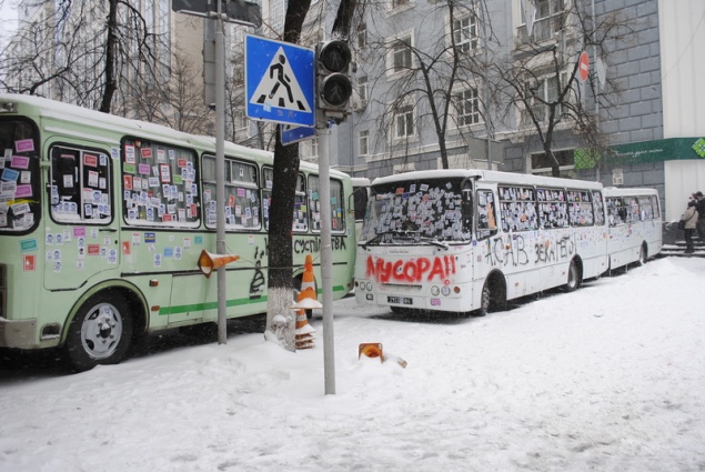 ГАИшники не пускают авто к Майдану под угрозой увольнения