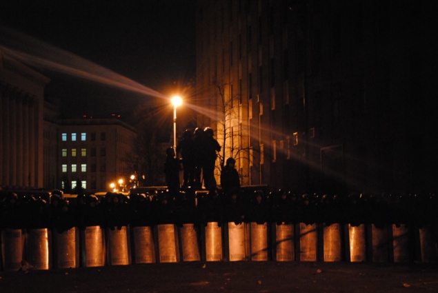 Яценюк зовет людей на Майдан, опасаясь тотальной “зачистки”