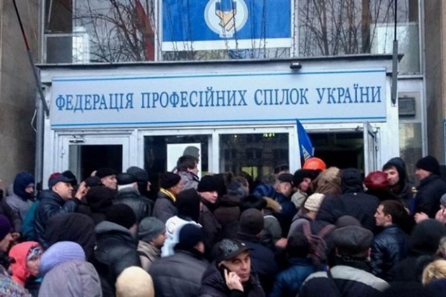 Суд арестовал счета Евромайдана и нардепов-оппозиционеров