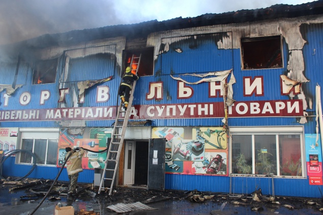 В Бориспольском районе горел магазин