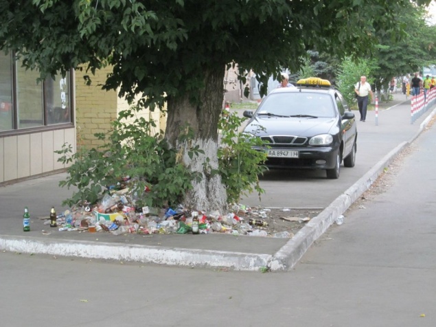 Из-за дефицита урн Киев может утонуть в мусоре