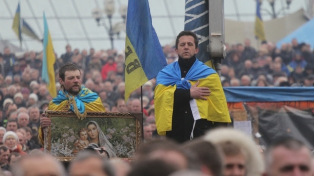 Майдан потребовал от нардепов отдать зарплату армии