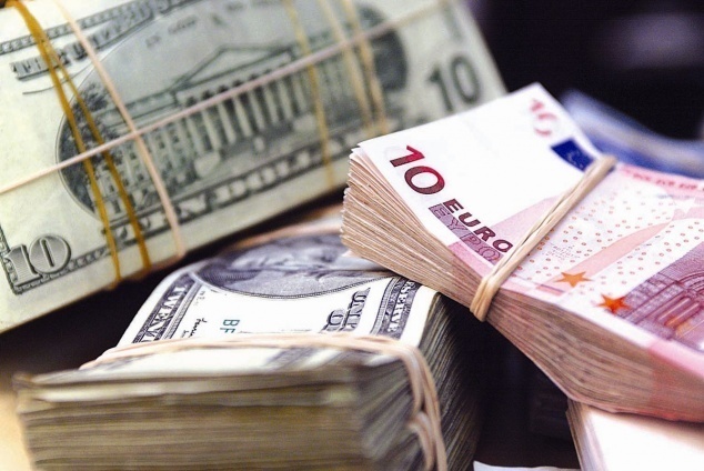 Курс доллара в обменниках вырос до 11,68 грн