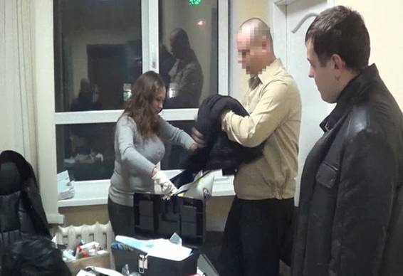 В Киеве на взятке поймали чиновника от “пожарного” департамента