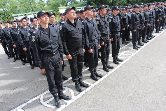 150 киевских милиционеров отправились в зону АТО