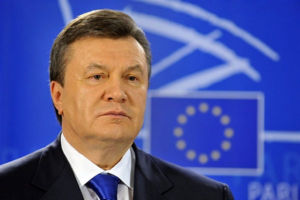 Янукович требует от ЕС признать его легитимность и отменить санкции