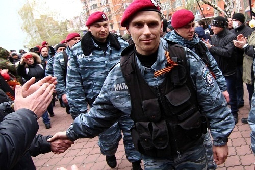 Больше половины милиционеров на Донбассе предали “честь мундира”