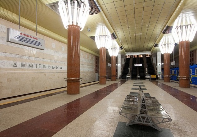 Столичный метрополитен приостановил продажу жетонов в кассах
