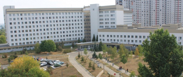 У киевской больницы №8 хотят отобрать 240 койкомест